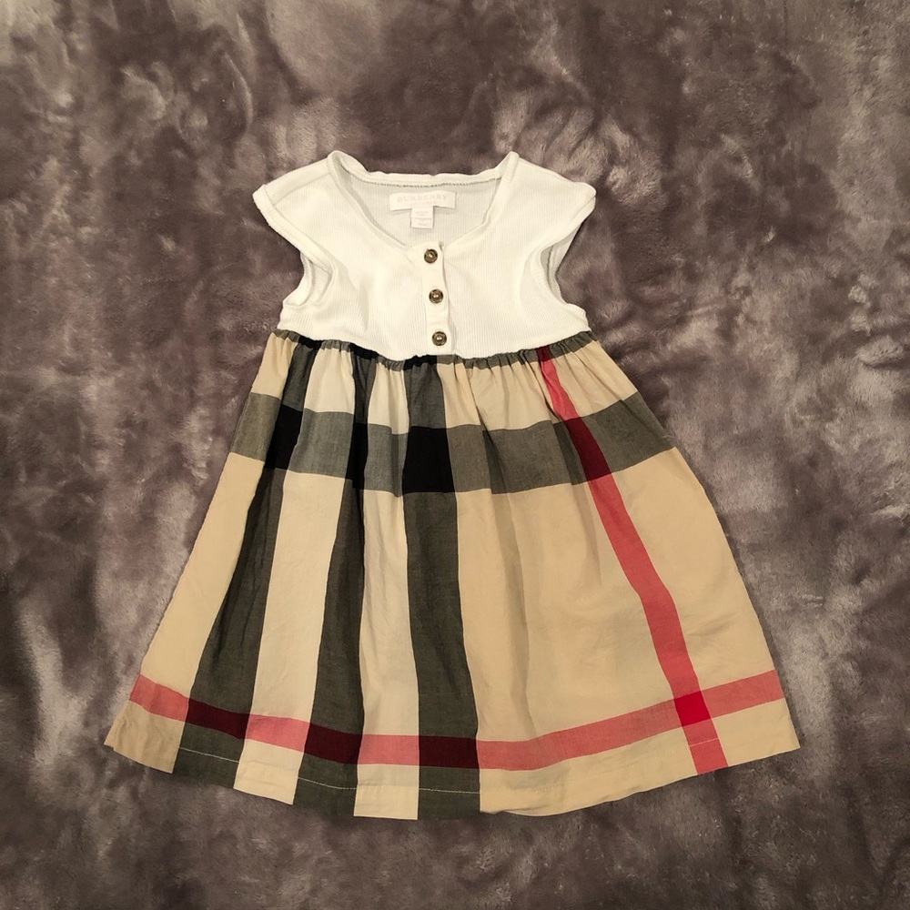 Burberry girls dress Size: 2